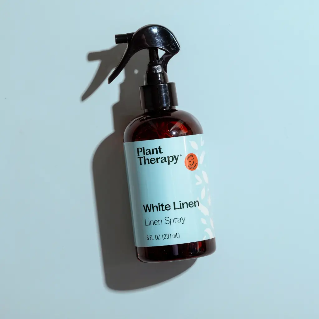 White_Linen_Linen_Spray-08_1946x.webp